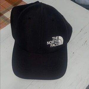 The North Face Classic Black Hat women’s small ponytail pocket mesh back